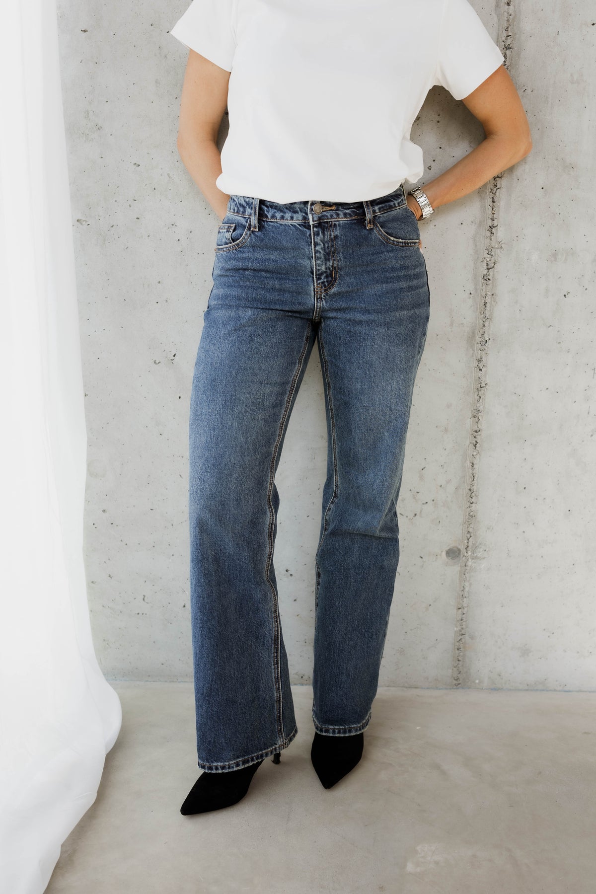 TANIA — LE TAILLE BASSE