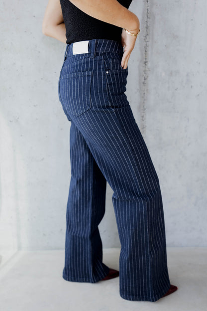 ROSA — LE JEANS RAYÉ