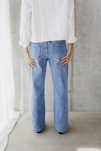KAT — LE JEANS DE TOUS LES JOURS