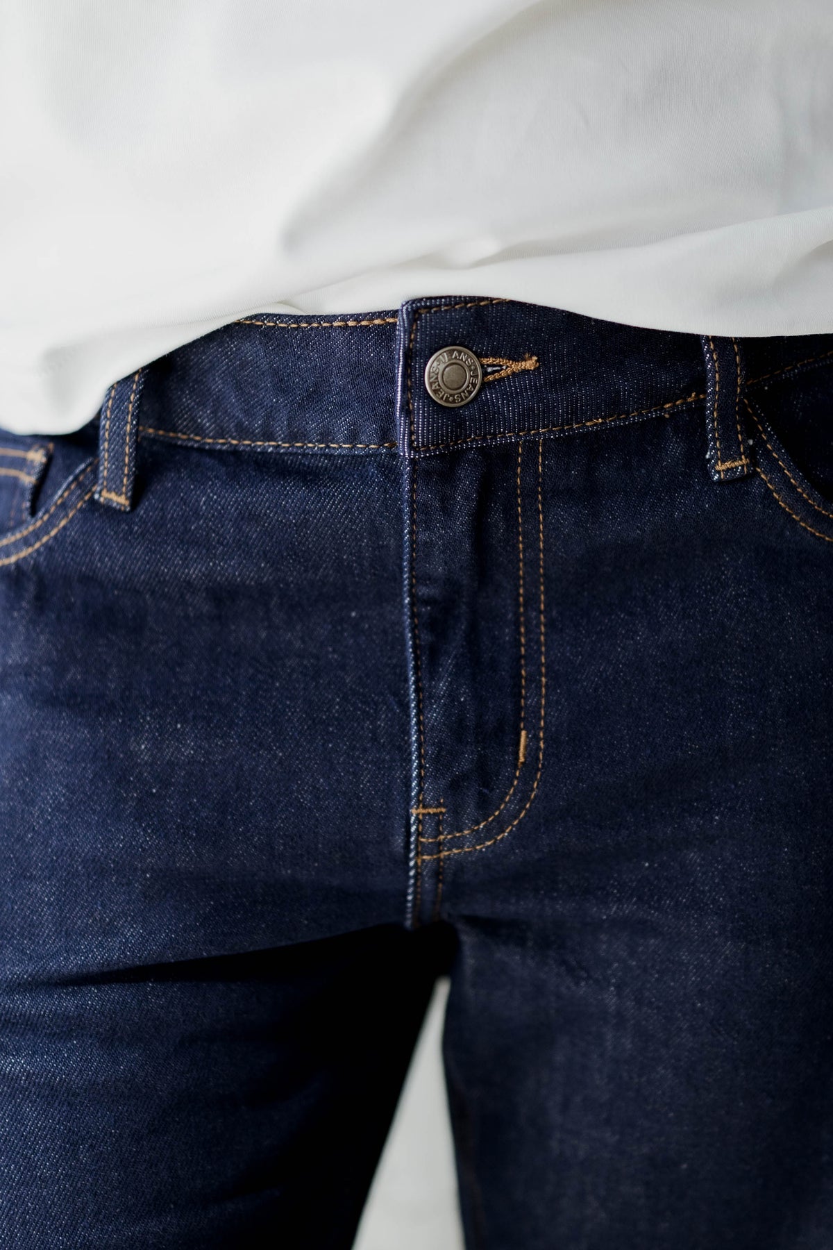 TANIA — LE TAILLE BASSE
