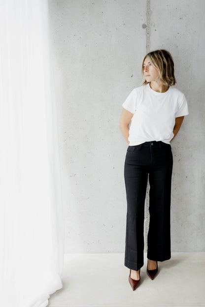 NINA — LE JEANS NOIR ÉVASÉ